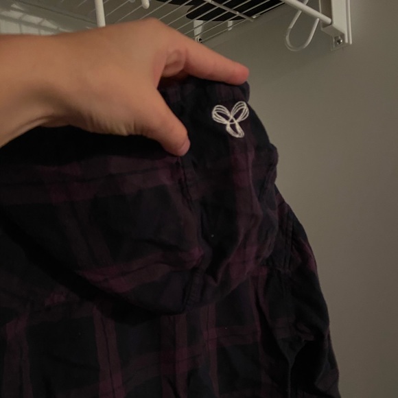 SOLD!!! ARITZIA BUTTON UP LONG SLEEVE WITH HOOD - Picture 2 of 2